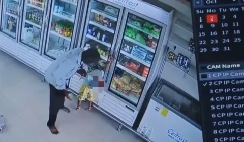 Criança morre eletrocutada ao abrir geladeira de supermercado; Veja vídeo