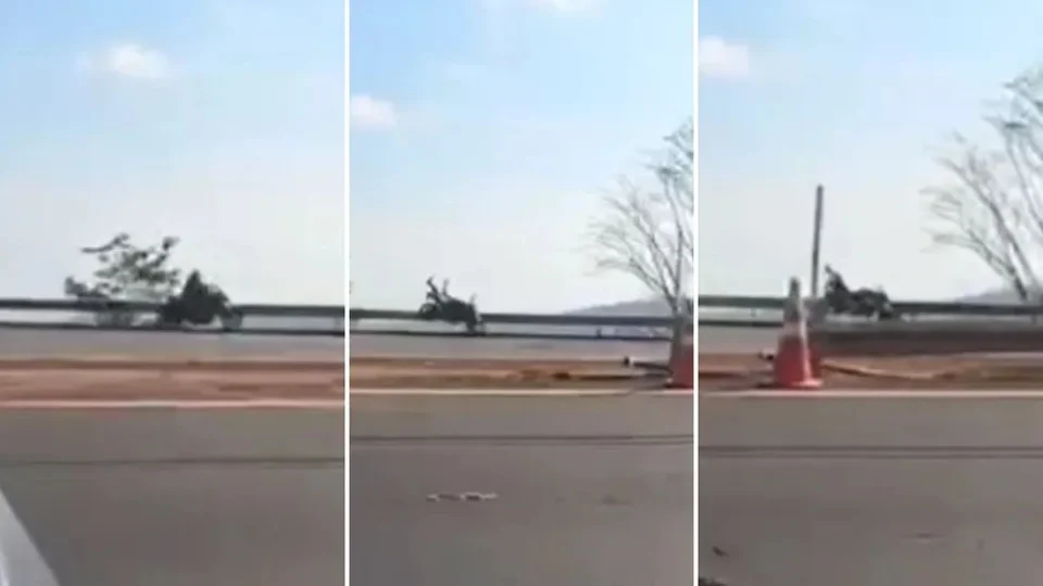 Motociclista cai de ribanceira de quase 20 metros