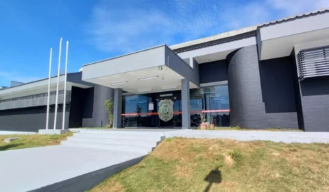 Homem é preso após assassinato de rival em barbearia no Coroado, Manaus