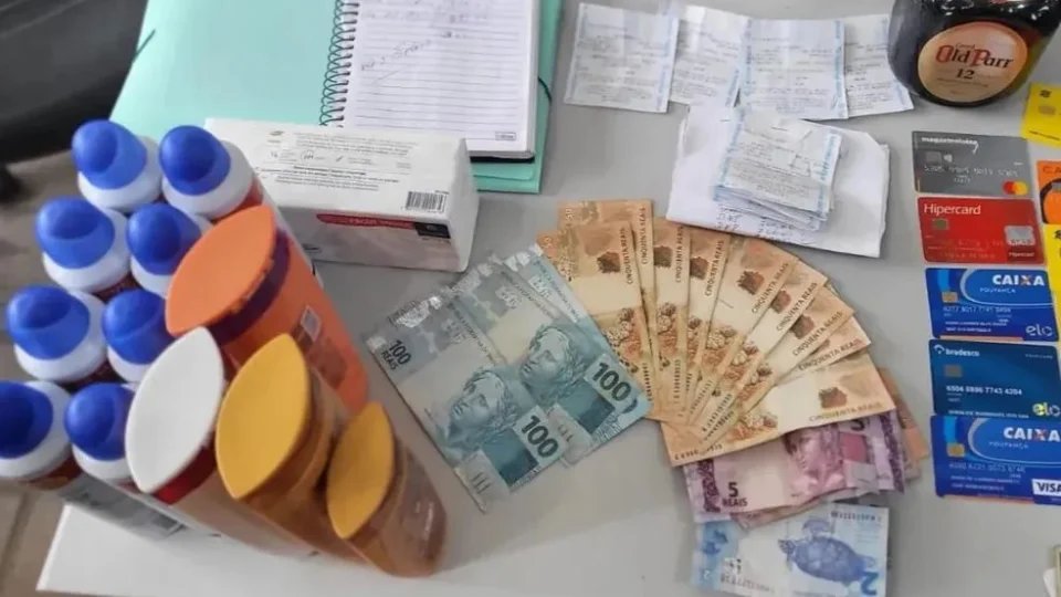 Golpistas de planos funerários: Uma morte anunciada para o cartão de crédito