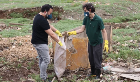 Ação ambiental organizada por Amom recolhe quase 10 toneladas de lixo da orla do São Raimundo