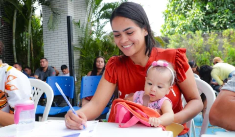 Governo do Estado reassenta mais 34 famílias beneficiárias do Prosamin+, nas comunidades da Sharp e Manaus 2000