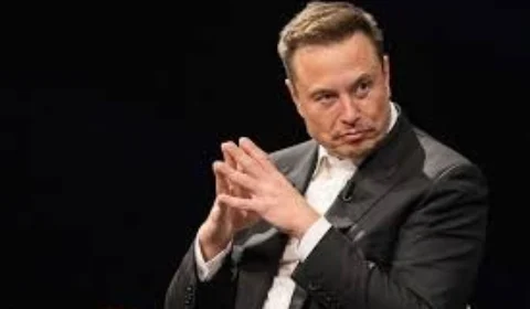 Elon Musk perde quase US$ 25 bilhões, mas segue como a pessoa mais rica do mundo