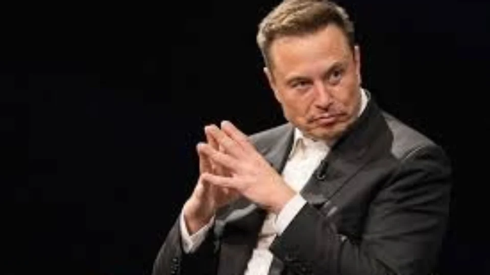 Elon Musk perde quase US$ 25 bilhões, mas segue como a pessoa mais rica do mundo