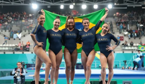 Brasil é prata na disputa por equipes na ginástica artística feminina