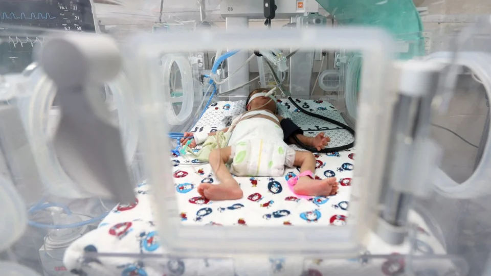 Unidade neonatal de Gaza alerta que bebês morrerão se energia acabar