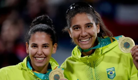 Brasil garante dobradinha dourada no vôlei de praia