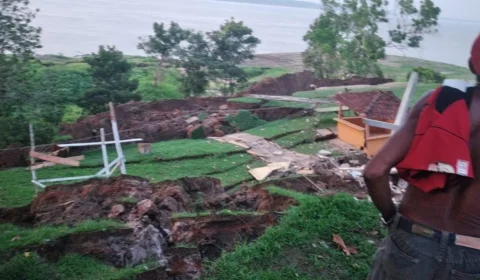 Deslizamento de terras atinge comunidade do Jandira