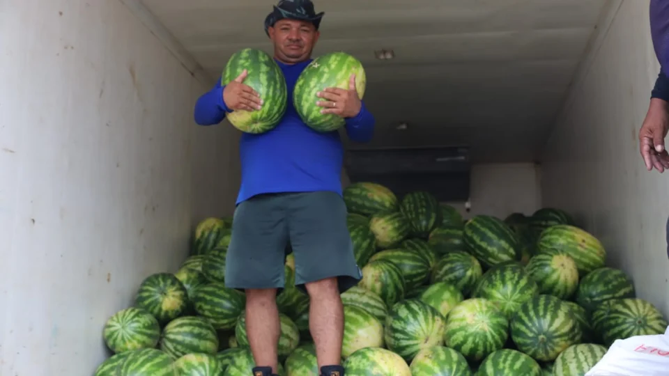 Em Manacapuru, agricultores e famílias são beneficiadas com o Programa de Aquisição de Alimentos