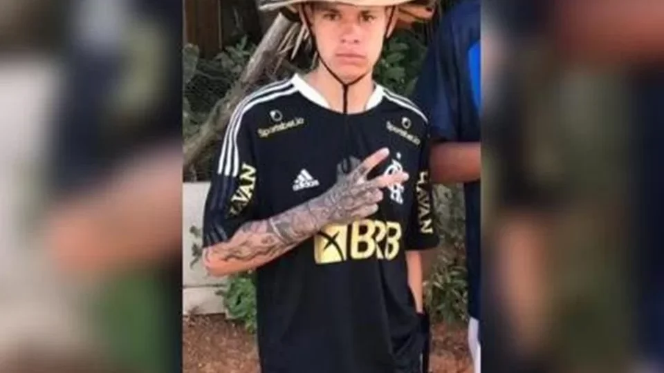 Vídeo: 3º envolvido na morte de cobrador é preso escondido em armário