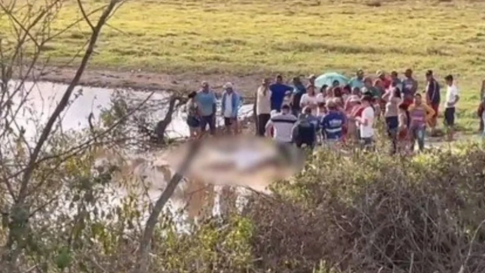 Criança se afoga, outras tentam ajudar e acabam morrendo afogadas