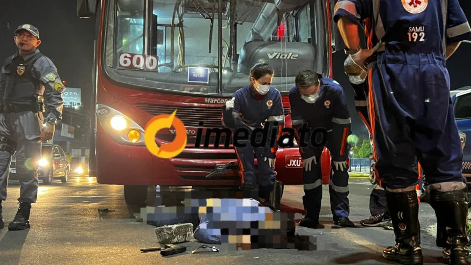 Assaltante é morto durante tentativa de assalto em ônibus da linha 600