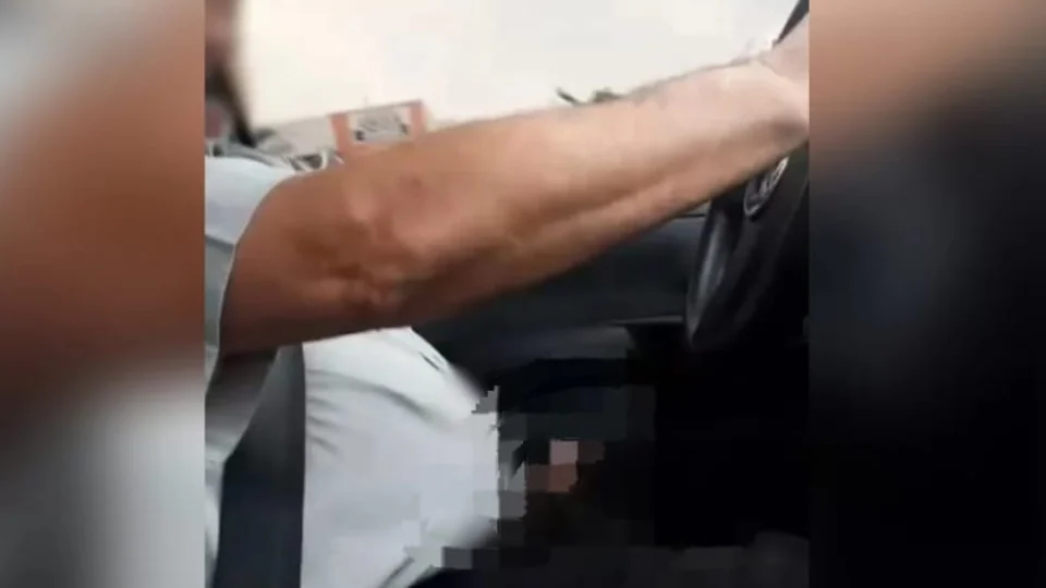 VEJA VÍDEO: motorista de APP mostra o pênis e assedia passageira durante corrida