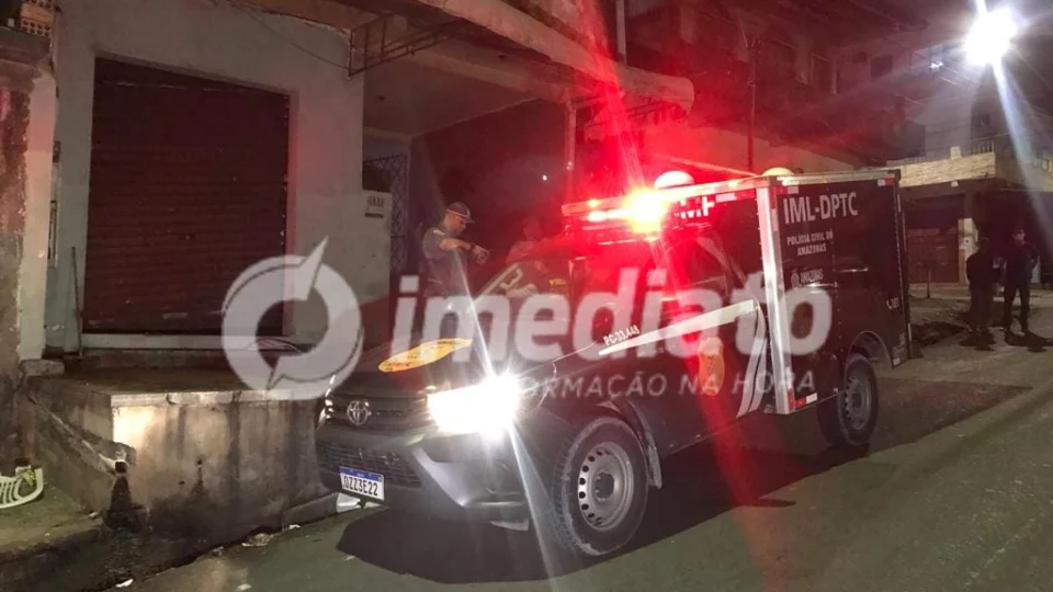 Corpo de homem é encontrado carbonizado dentro de residência no bairro Redenção