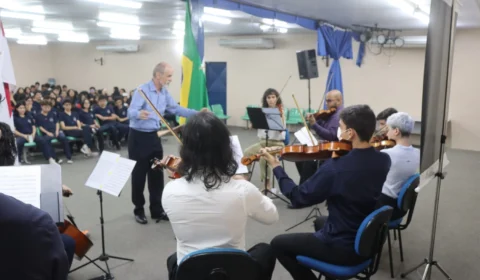 Escola Estadual de Tempo Integral Áurea Braga recebe palestra musical da “Série Rio Negro”