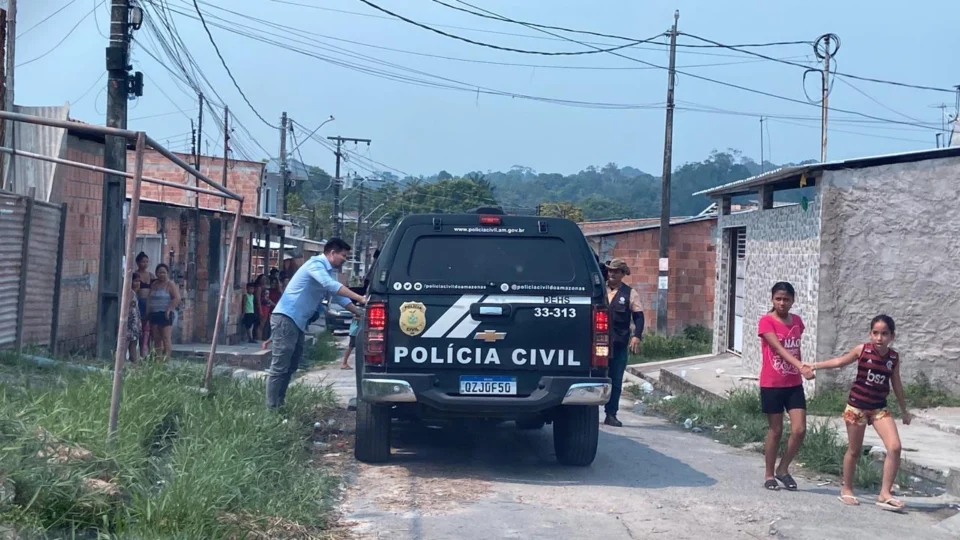 Criminosos matam homem a tiros na Cidade de Deus