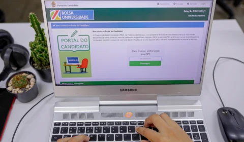 Prazo para inscrição do Bolsa Universidade encerra na manhã desta segunda-feira