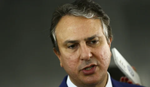 MEC descarta cancelamento do Enem após suposto vazamento de provas