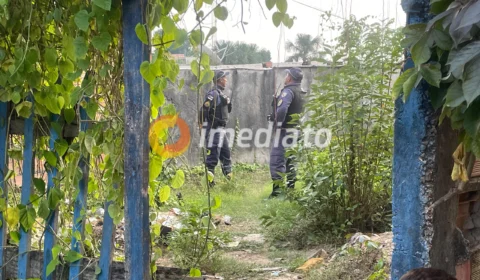 Crianças encontram homem morto dentro de casa abandonada no Monte das Oliveiras