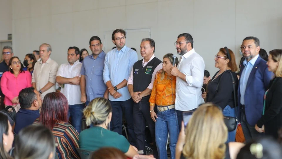 Wilson Lima acompanha etapa final para contratação direta de mais de 1,7 mil enfermeiros