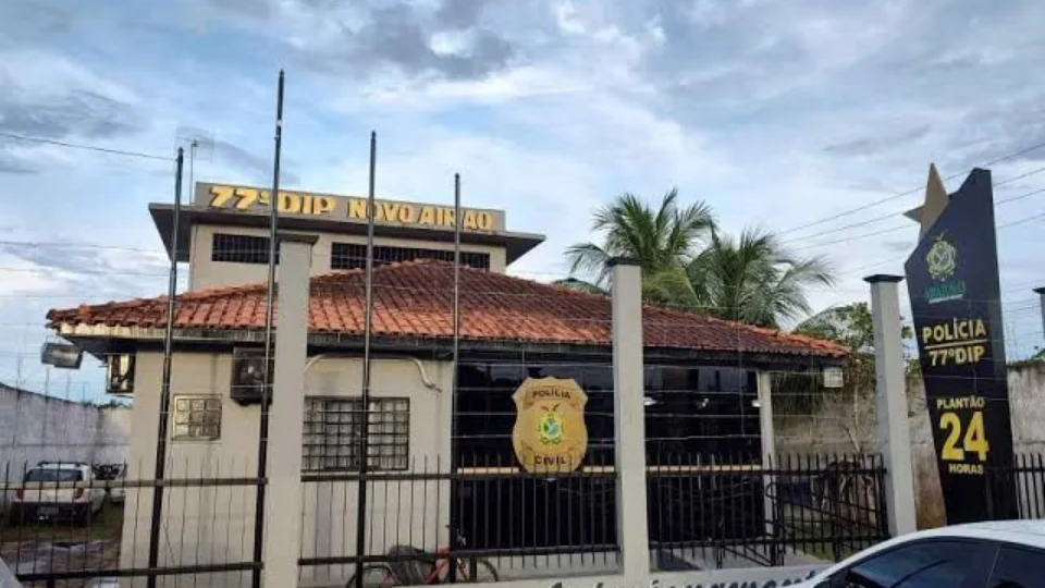 Mulher é presa por manter primo em cárcere privado em Novo Airão, AM