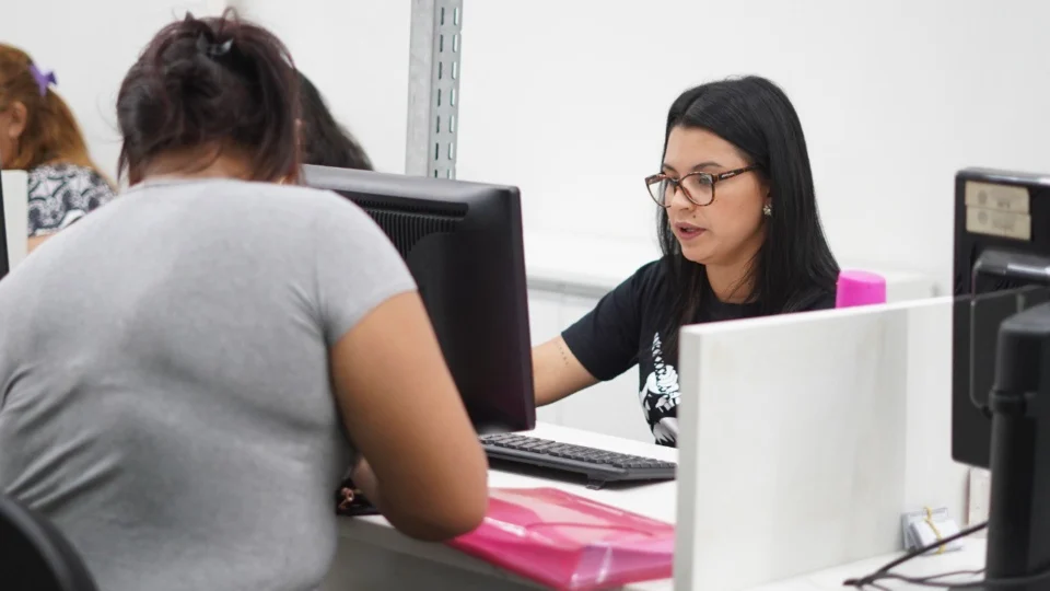 Sine Amazonas divulga 145 vagas de emprego para esta quarta-feira