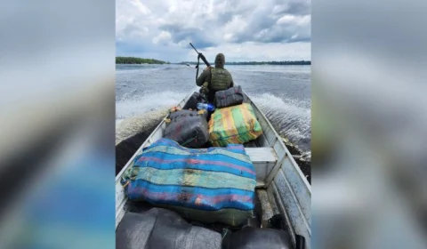 VÍDEO: PM do Amazonas apreende 600kg de maconha em sítio no AM