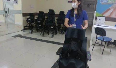 Equipamentos destinados à PCDs são entregues em Policlínica de Manaus