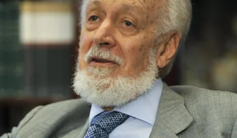 Morre, no Rio, o historiador e acadêmico Alberto Costa e Silva