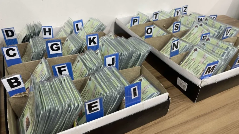 Cerca de 6 mil Carteiras de Identidade de crianças ainda estão nos PACs de Manaus