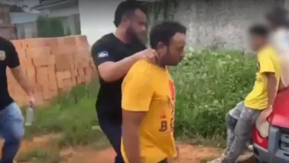 Suspeito da chacina de mãe e filhas matou jornalista enforcado