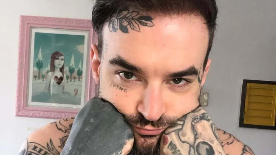 Youtuber PC Siqueira é encontrado morto dentro de apartamento