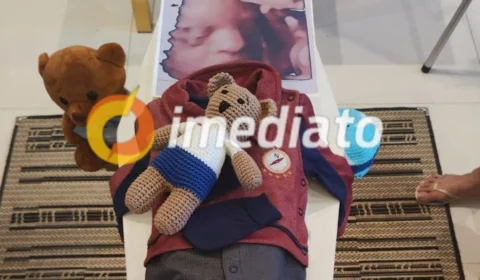 Caso Débora: Família e amigos se despedem do pequeno Arthur filho da jovem