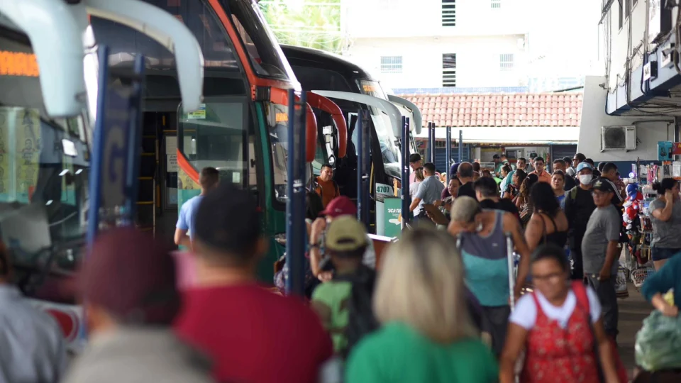 Cerca de 20 mil pessoas devem deixar Manaus durante período do Natal