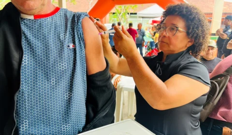 Amazonas realiza multivacinação nas escolas para atualização do esquema vacinal