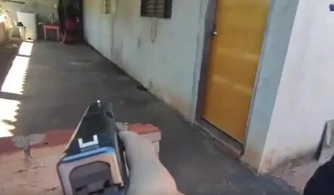 VEJA VÍDEO: Homem com faca faz filho de refém e é morto pela Guarda Civil