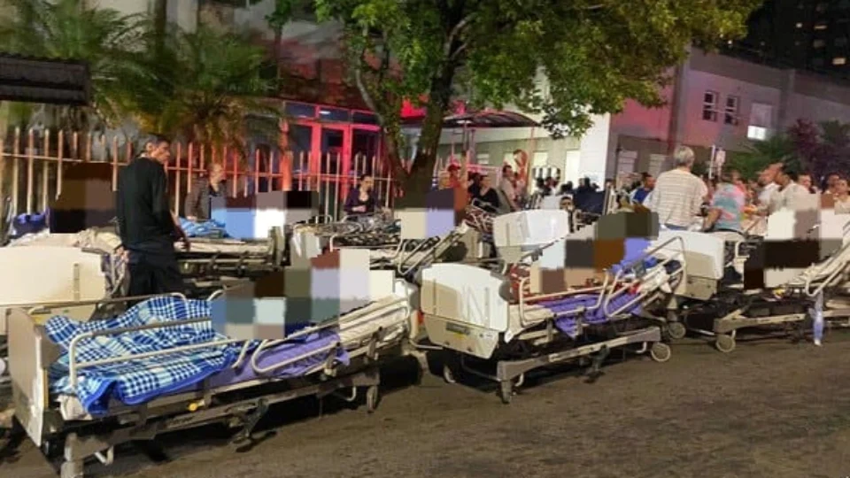 Hospital é atingido por incêndio e mais de 50 pacientes são removidos em Porto Alegre