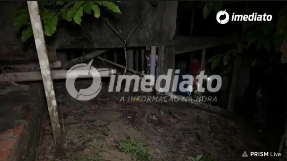 Homem é torturado e assassinado a facadas no Ramal do Chico Mendes