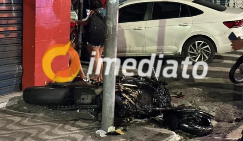 Motociclista morre após grave colisão com carro no Centro de Manaus