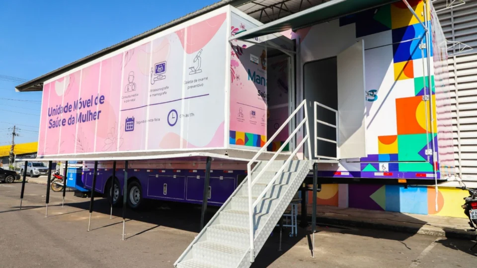 Unidades móveis de saúde atendem moradores das zonas leste e oeste de Manaus