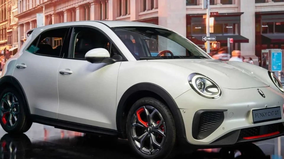 Ora 03: carro elétrico popular chega no Amazonas