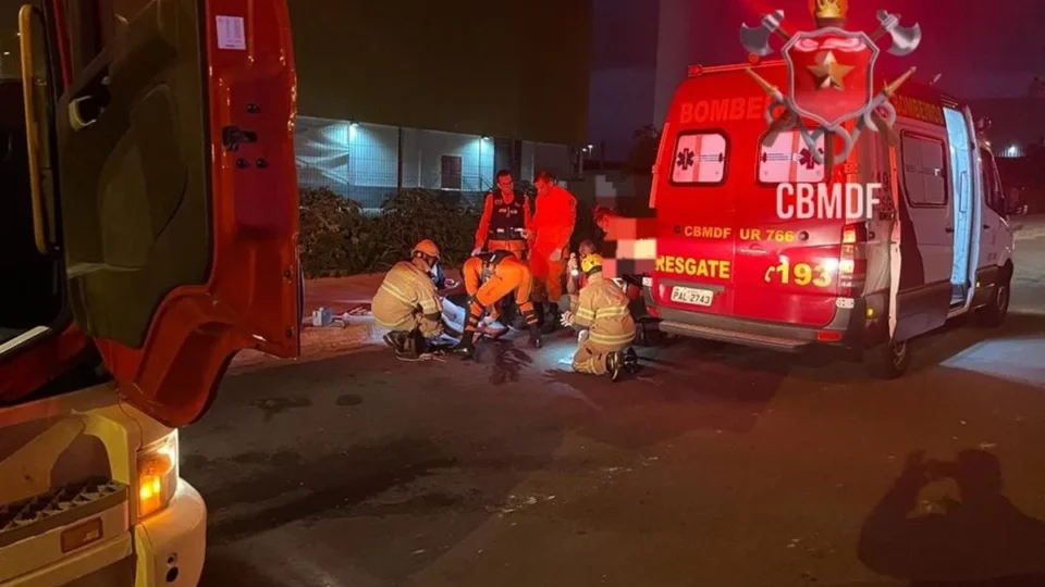 Veja Vídeo: veja momento em que jovens são esfaqueadas perto de bar