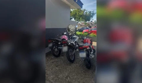 Homem é preso por furtar motocicletas em supermercados de Manaus