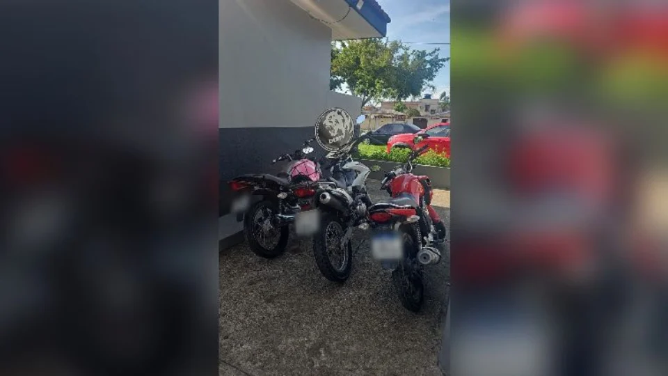 Homem é preso por furtar motocicletas em supermercados de Manaus