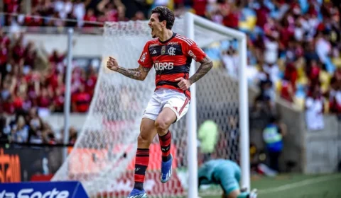 Flamengo vence o Cuiabá por 2 a 1 no Maracanã
