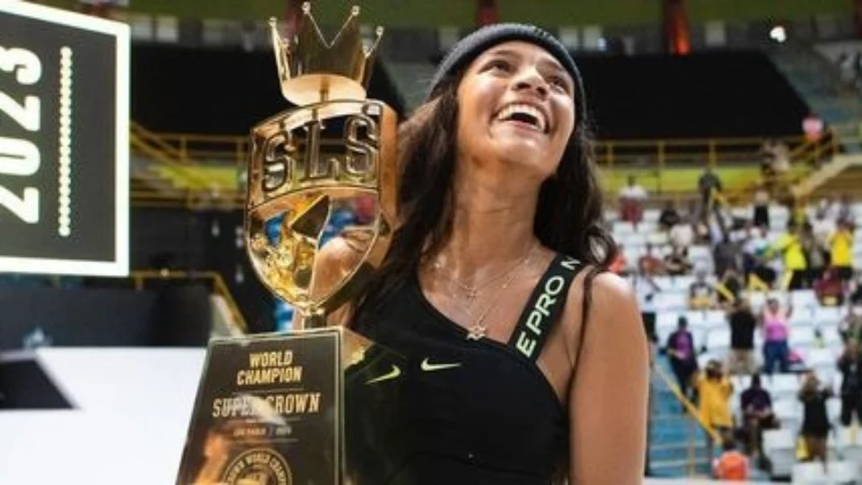 Rayssa Leal tem nota histórica e conquista bicampeonato na liga mundial de skate street