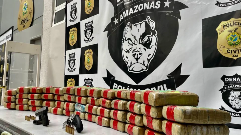 Operação policial e apreende 50 quilos de maconha do tipo skunk, avaliados em R$ 400 mil
