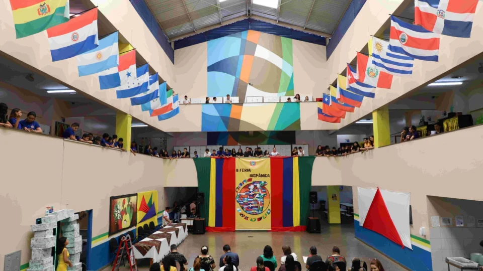 Ceti Áurea Pinheiro Braga inicia a 2ª Feira Hispânica