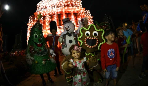 Árvore de Natal do Largo de São Sebastião será iluminada nesta sexta-feira (08/12)