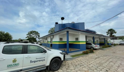 Mulher é presa em Coari por maus tratos e lesão corporal grave contra filho de 8 anos